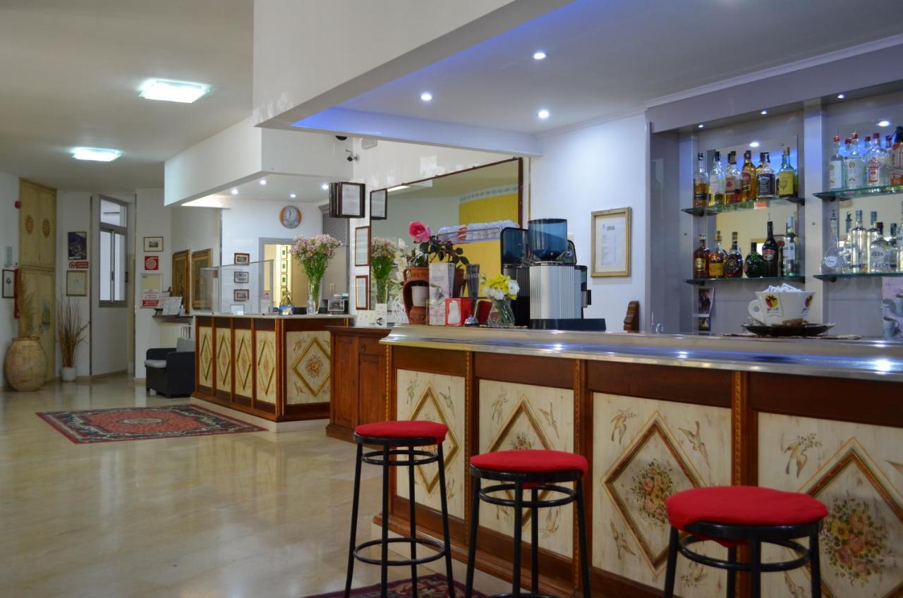 Hotel I Due Gabbiani Citr 9006 Andora ภายนอก รูปภาพ