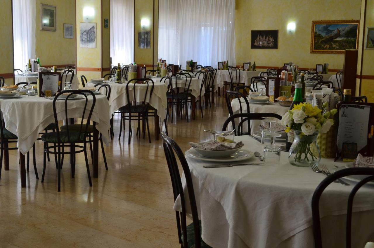 Hotel I Due Gabbiani Citr 9006 Andora ภายนอก รูปภาพ