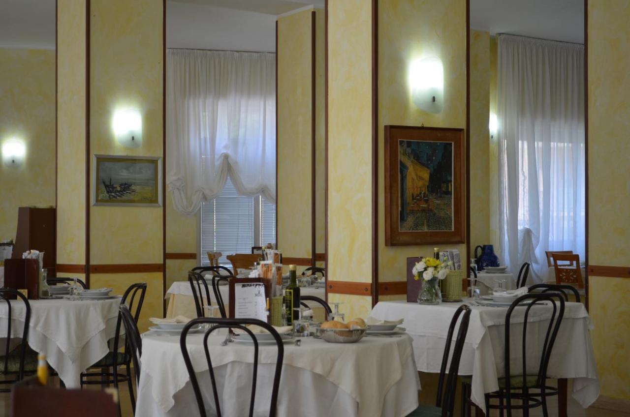 Hotel I Due Gabbiani Citr 9006 Andora ภายนอก รูปภาพ